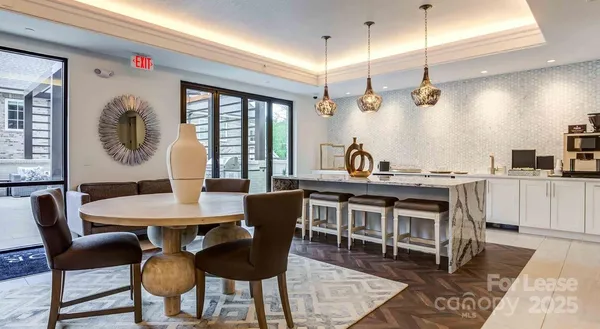 $4,220 | 2426 Vail Avenue, Unit B9 1, Charlotte, NC 28207