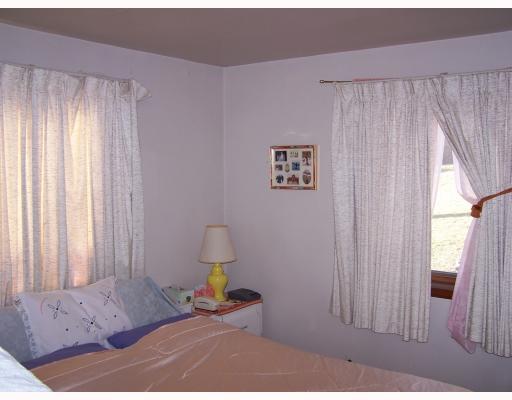1438 Greentree Road Pittsburgh, PA 15220 - Photo 8 of 12 Other. Second bedroom on main floor with plenty of natural light provided by two windows