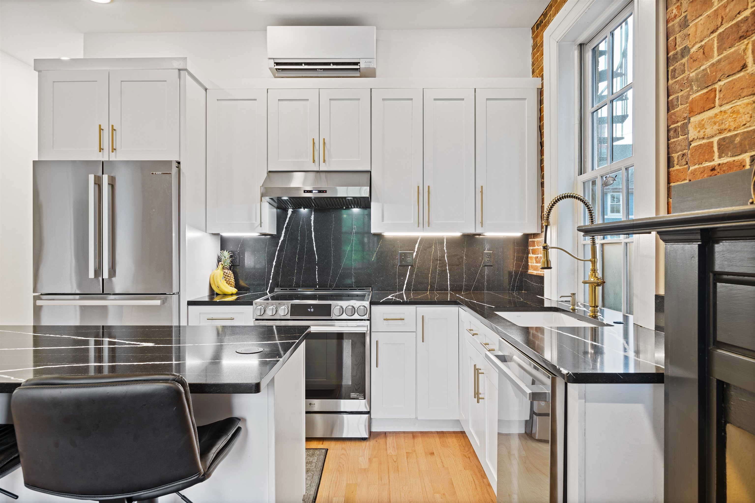 159 State Street, Unit 2A Portsmouth, NH 03801 - Photo 6 of 17