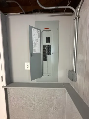 $164,900 | 305 West Miller Road, Sterling, IL 61081