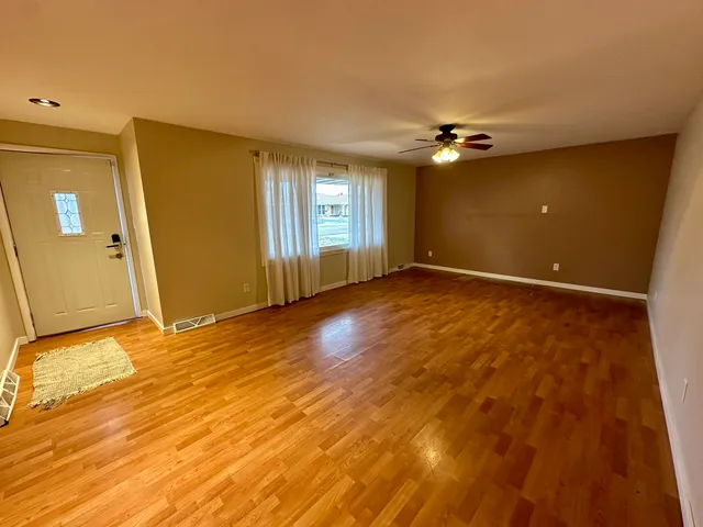 $164,900 | 305 West Miller Road, Sterling, IL 61081