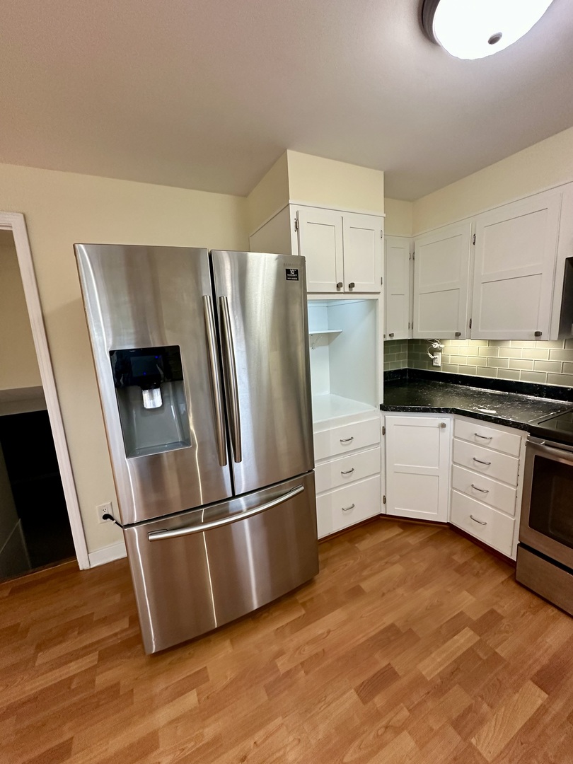 305 West Miller Road Sterling, IL 61081 - Photo 4 of 21