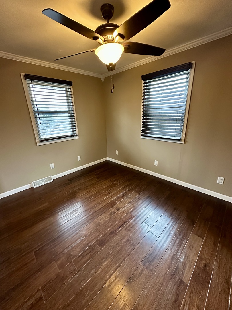 305 West Miller Road Sterling, IL 61081 - Photo 9 of 21