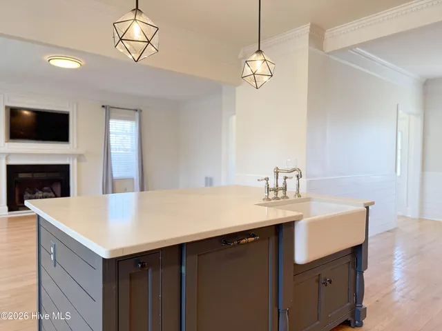 $749,900 | 114 Cove Side Lane, Hampstead, NC 28443