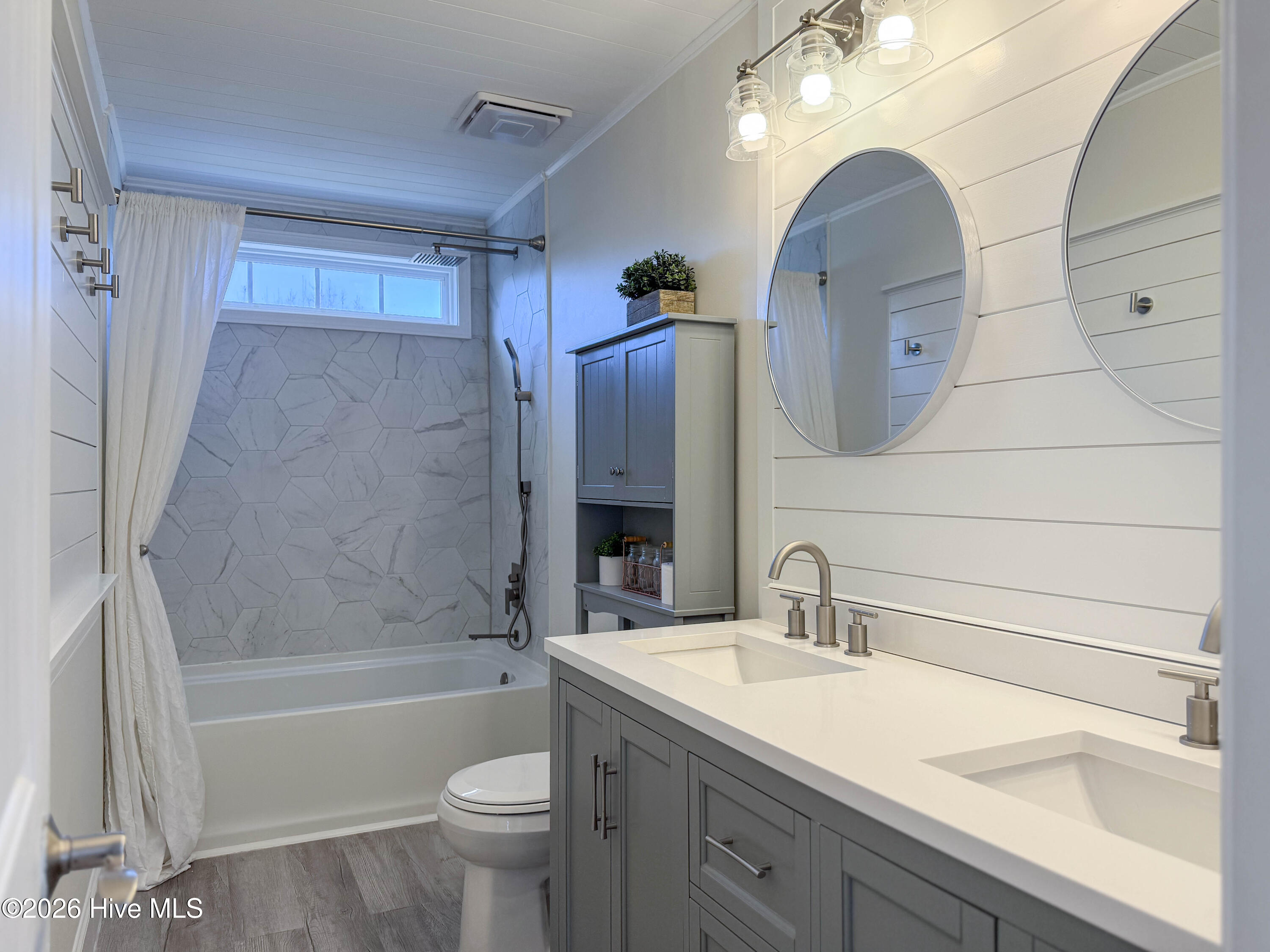 114 Cove Side Lane Hampstead, NC 28443 - Photo 65 of 100 123B1D90-CBAB-4865-AD1E-85C3321F7F75
