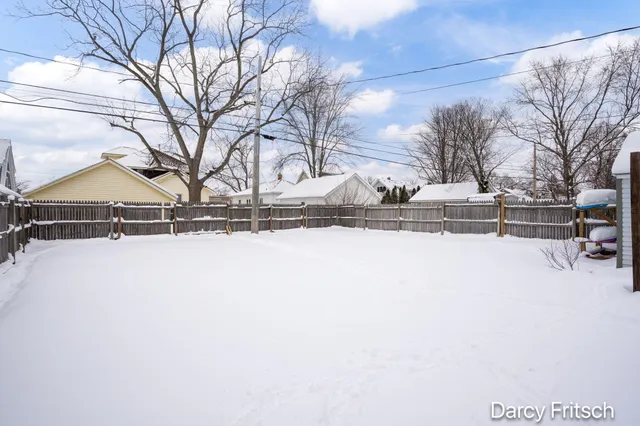 $299,900 | 265 West 21st Street, Holland, MI 49423