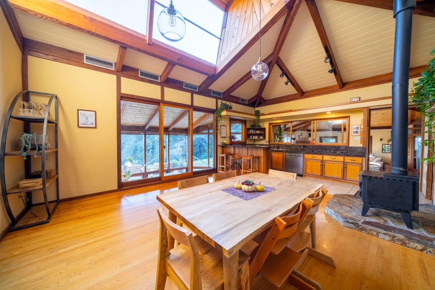 2001 Sparrow Valley Road Aptos, CA 95003 - Photo 6 of 48 Gallery Image 6