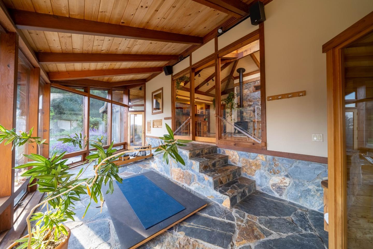 2001 Sparrow Valley Road Aptos, CA 95003 - Photo 7 of 48 Gallery Image 7