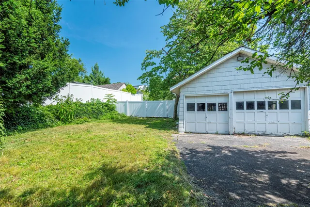 $499,000 | 2 Florence Street, Baldwin, NY 11510