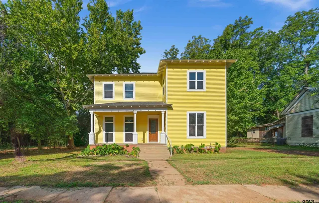 $294,000 | 917 North Jackson Street, Palestine, TX 75801