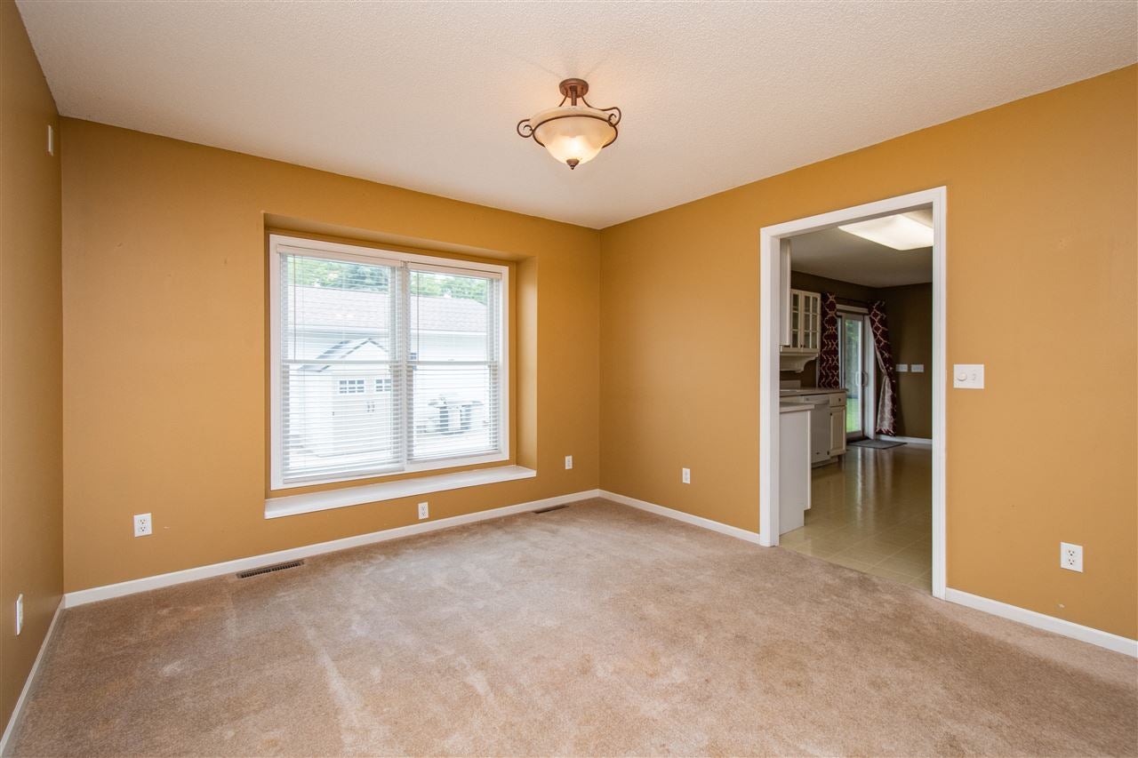 511 South Riggs Street Lone Tree, IA 52755 - Photo 8 of 30 Gallery Image 8