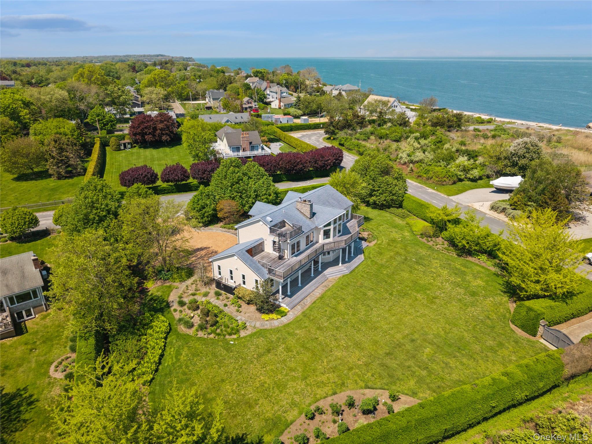 1680 Lands End Road Orient, NY 11957 - Photo 4 of 50
