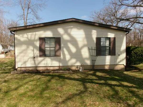 $175,000 | 102 Mcclaflin Street, Williamsport, IN 47993