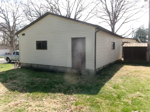 $175,000 | 102 Mcclaflin Street, Williamsport, IN 47993