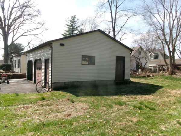 $175,000 | 102 Mcclaflin Street, Williamsport, IN 47993