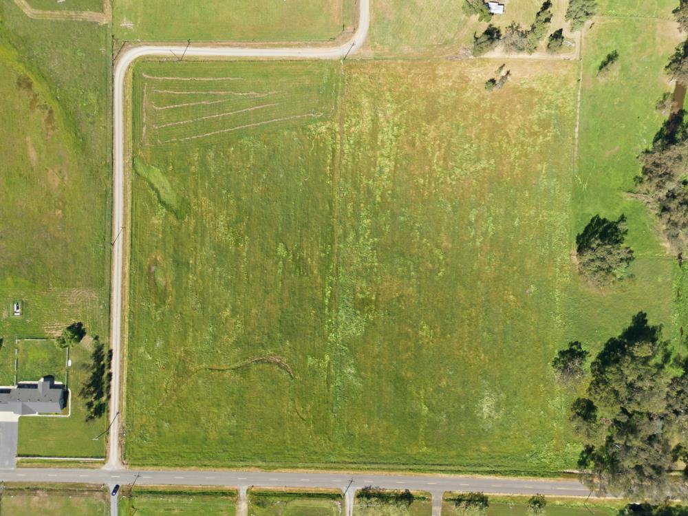 12001 Arno Road Wilton, CA 95693 - Photo 4 of 8 a bathroom with a shower