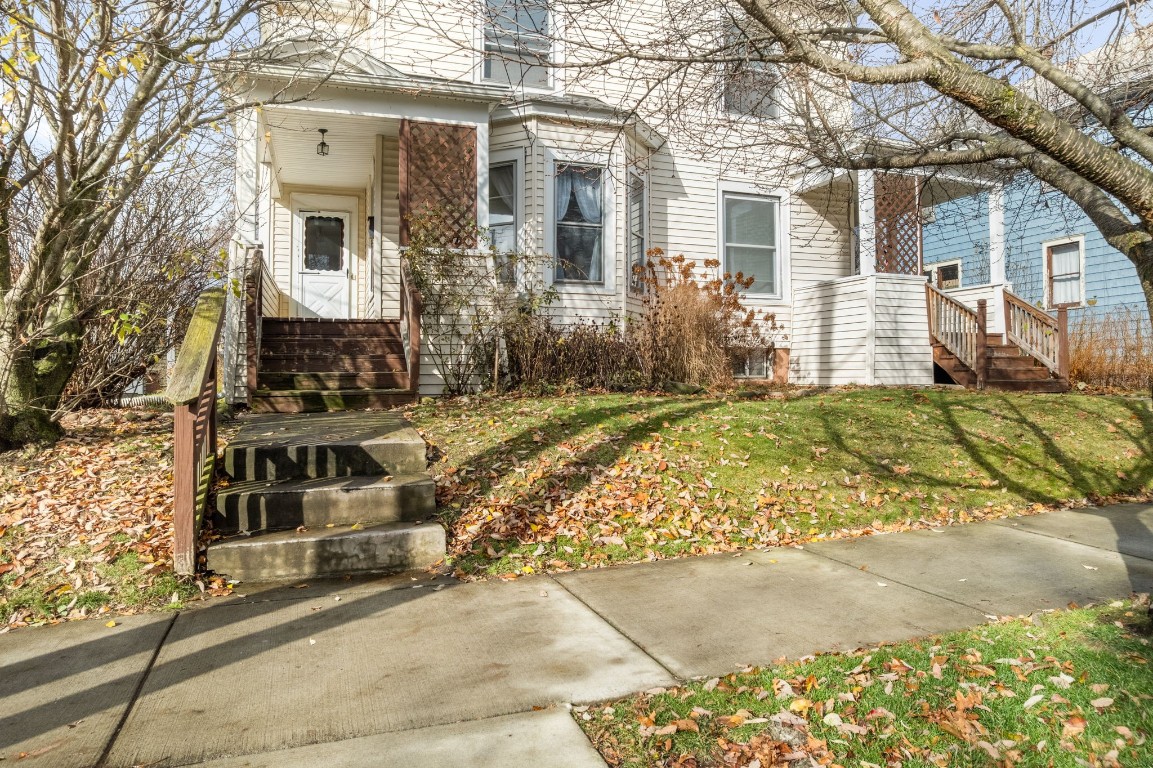 133 Crestmont Road Binghamton, NY 13905 - Photo 3 of 40