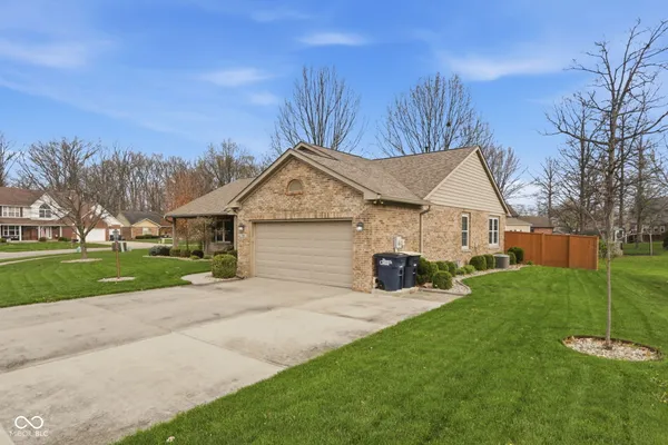 $295,000 | 1247 Smoketree Drive, Beech Grove, IN 46107