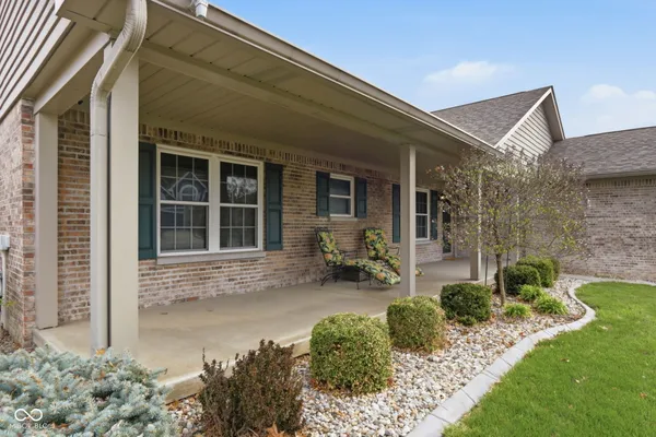 $295,000 | 1247 Smoketree Drive, Beech Grove, IN 46107