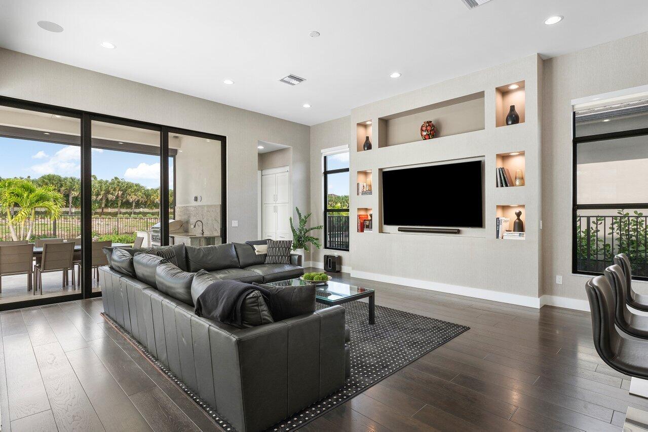 9627 Chianti Classico Terrace Boca Raton, FL 33496 - Photo 23 of 75 Family Room