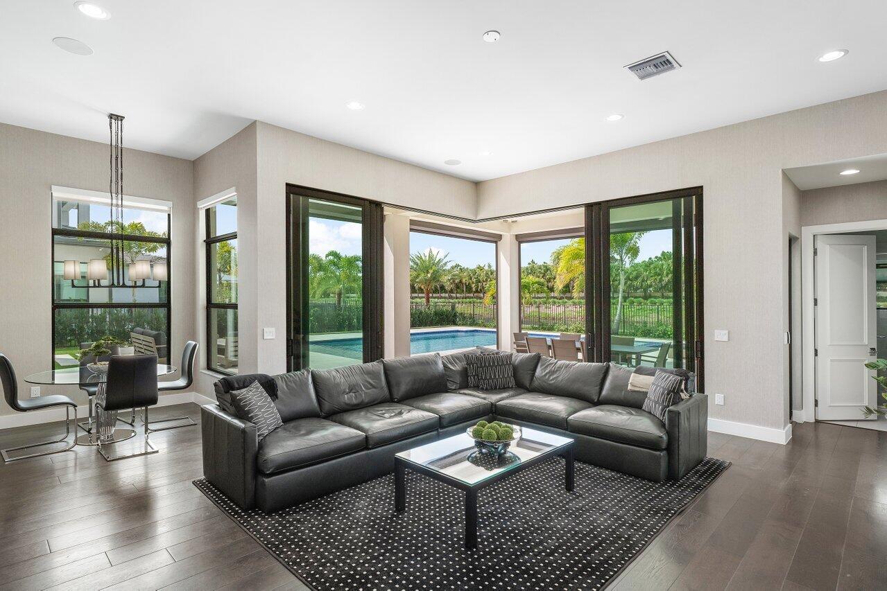 9627 Chianti Classico Terrace Boca Raton, FL 33496 - Photo 24 of 75 Family Room