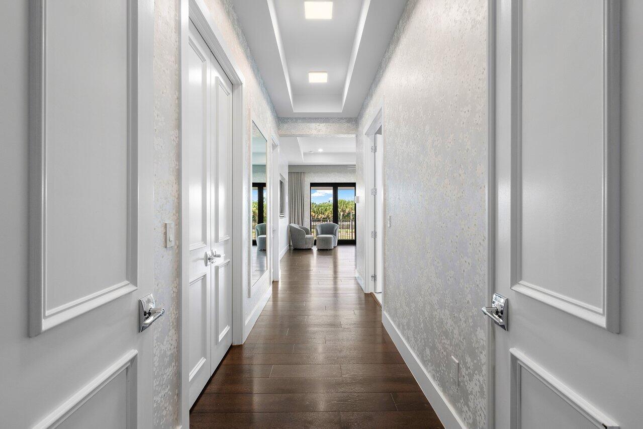 9627 Chianti Classico Terrace Boca Raton, FL 33496 - Photo 30 of 75 Primary Hallway