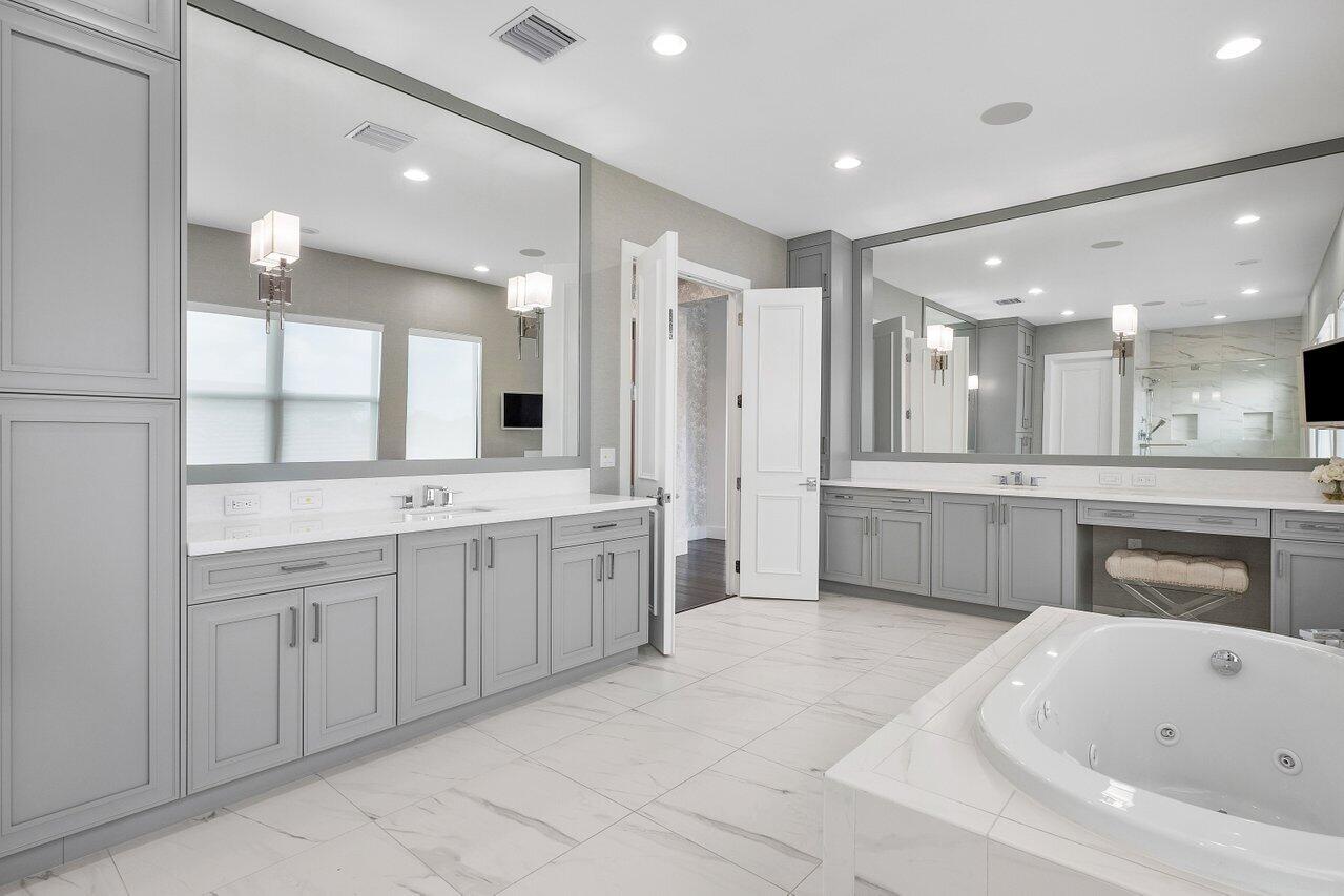 9627 Chianti Classico Terrace Boca Raton, FL 33496 - Photo 34 of 75 Primary Bathroom