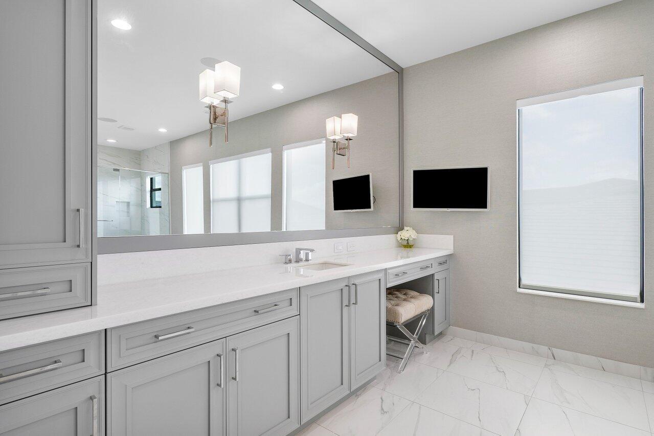 9627 Chianti Classico Terrace Boca Raton, FL 33496 - Photo 35 of 75 Primary Bathroom