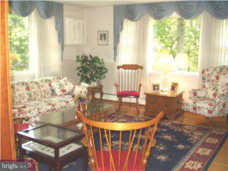 169 Pinehill Road Huntingdon Valley, PA 19006 - Photo 4 of 6