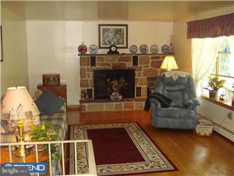 2268 Broomstick Road Perkiomenville, PA 18074 - Photo 3 of 12 Living Room
