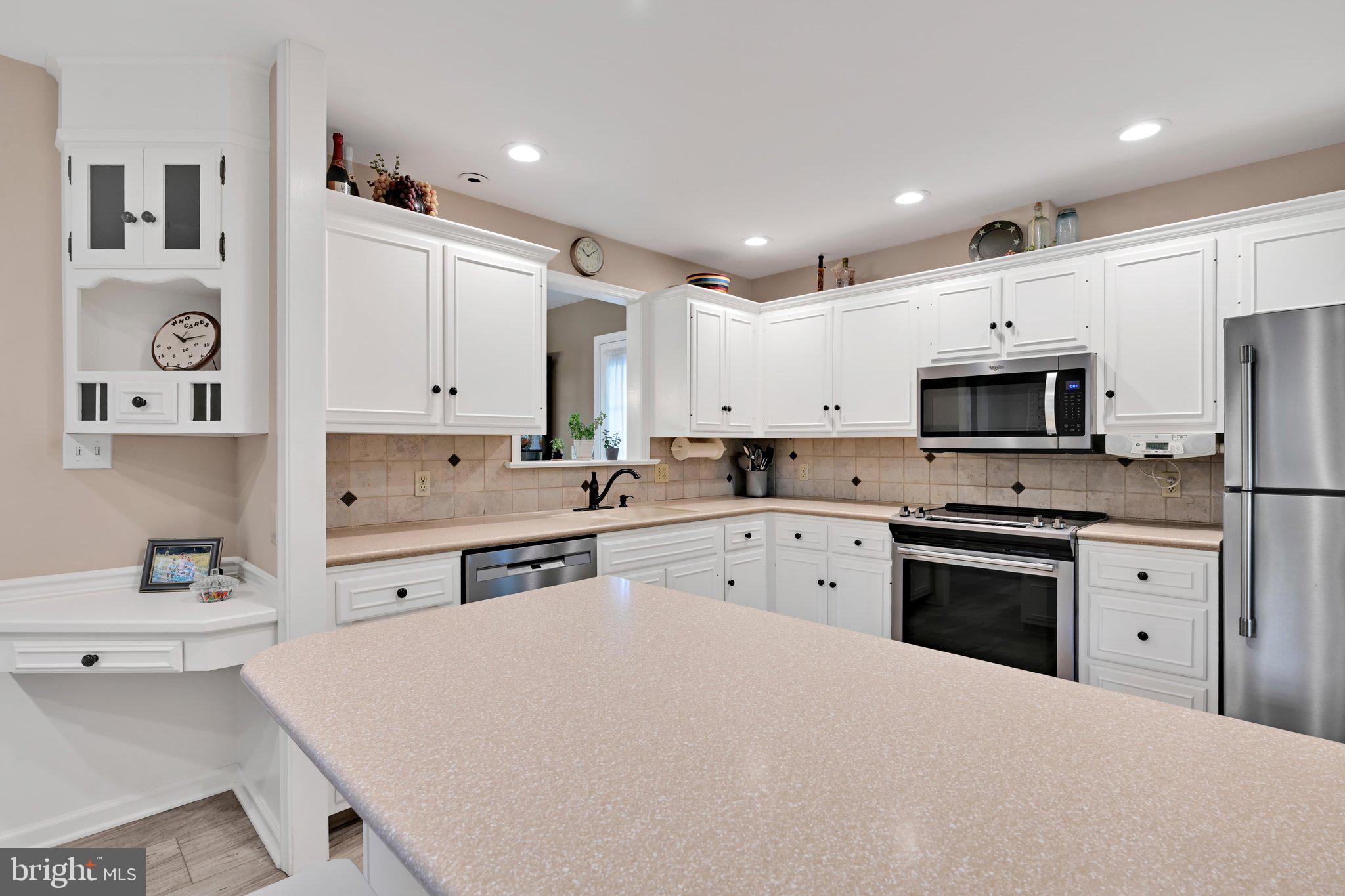 104 Julia Road Ephrata, PA 17522 - Photo 24 of 53 Kitchen
