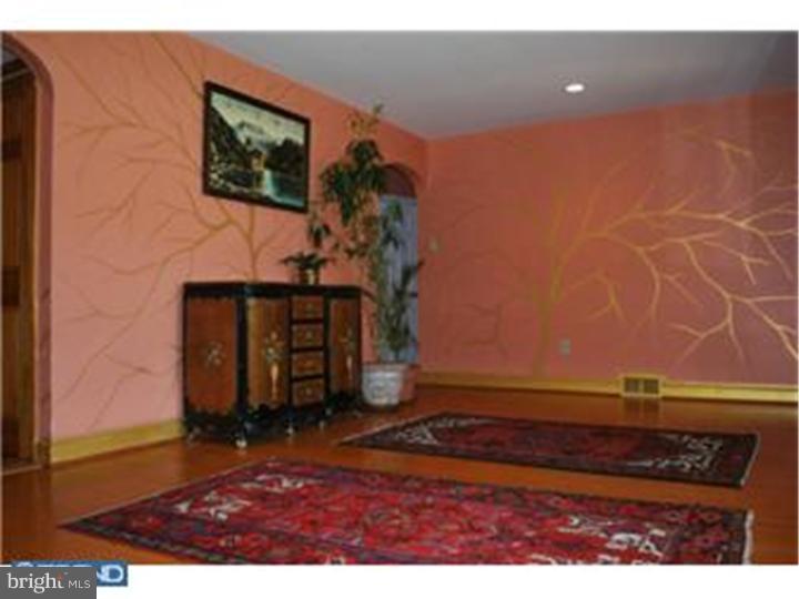 2515 High Road Huntingdon Valley, PA 19006 - Photo 7 of 9