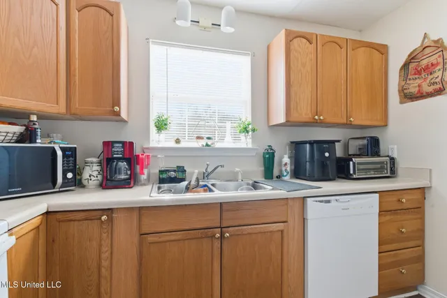 $235,000 | 20021 Sunshine Drive, Unit A & B, Long Beach, MS 39560