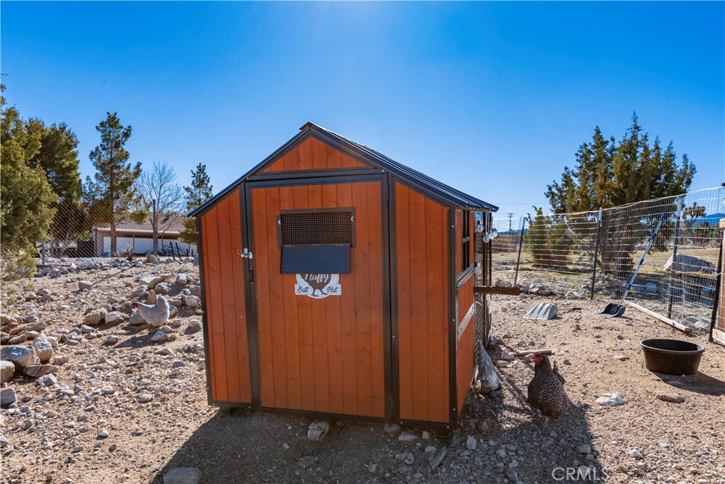 1825 Smoke Tree Road Pinon Hills, CA 92372 - Photo 48 of 58