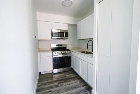 $1,250 | 5314 North Damen Avenue, Unit 407, Chicago, IL 60625