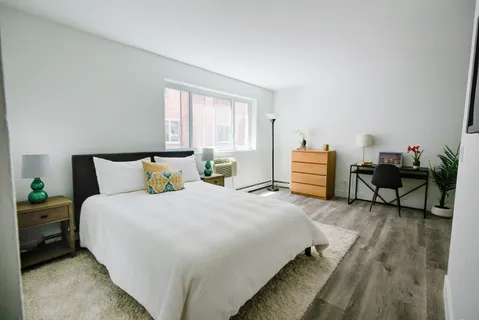 $1,250 | 5314 North Damen Avenue, Unit 407, Chicago, IL 60625