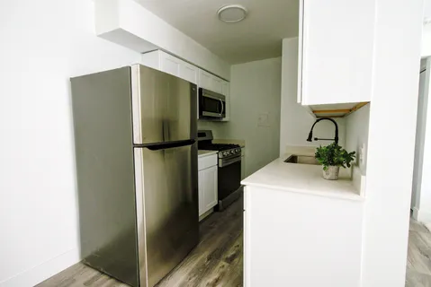 $1,250 | 5314 North Damen Avenue, Unit 407, Chicago, IL 60625