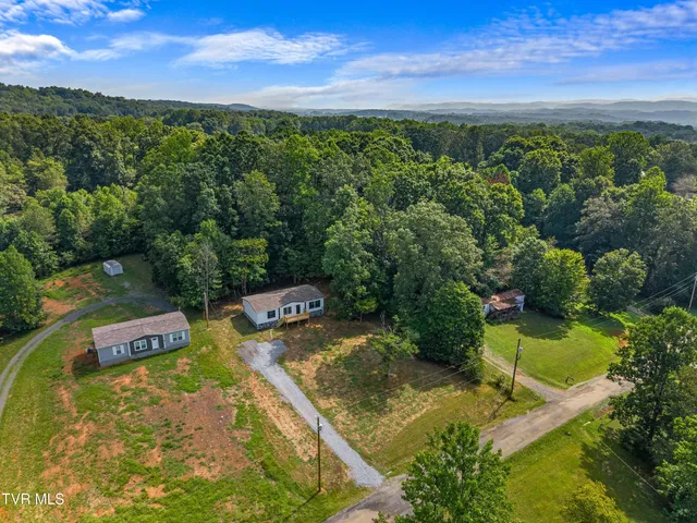 $222,000 | 128 Willis Drive, Rogersville, TN 37857