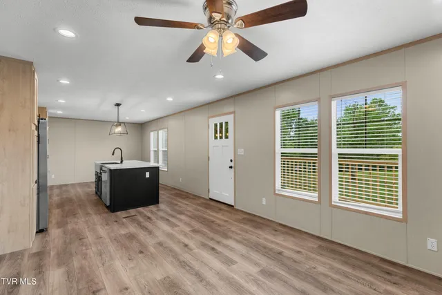 $222,000 | 128 Willis Drive, Rogersville, TN 37857