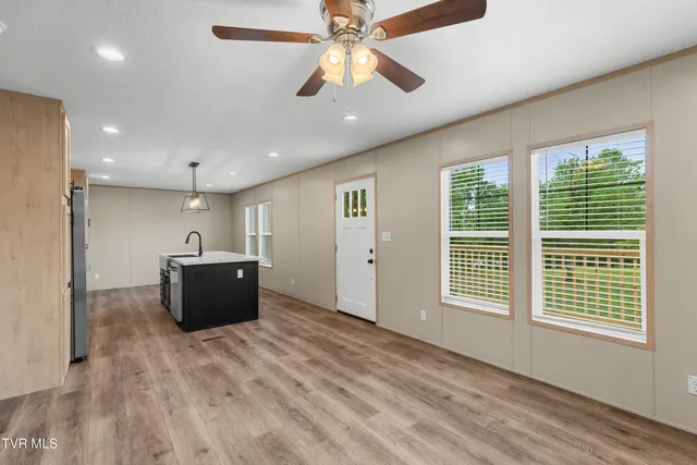 $222,000 | 128 Willis Drive, Rogersville, TN 37857