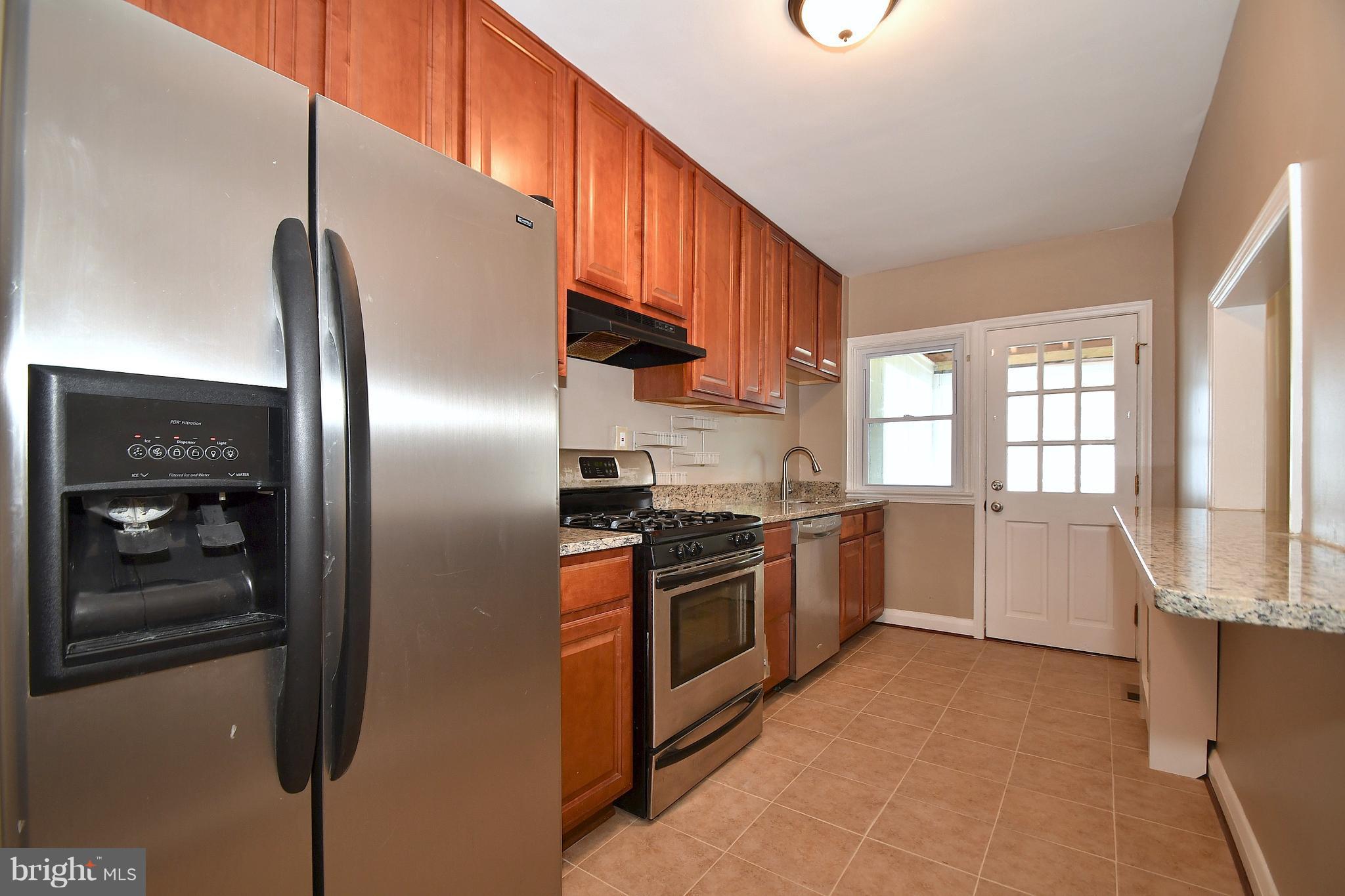 2950 Cornwall Road Baltimore, MD 21222 - Photo 9 of 30 Kitchen