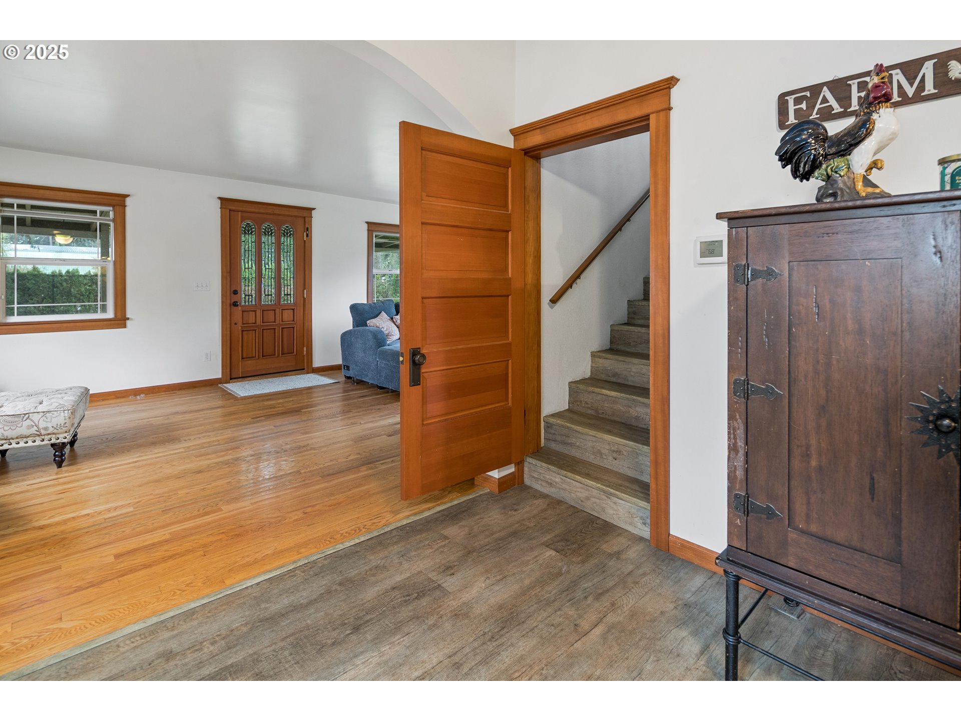 16326 Butteville Road Northeast Woodburn, OR 97071 - Photo 14 of 48 a view of an entryway with wooden floor and door