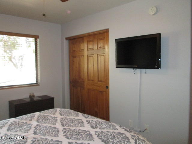 1891 North Bison Ridge Trail, Unit 12 Show Low, AZ 85901 - Photo 18 of 33