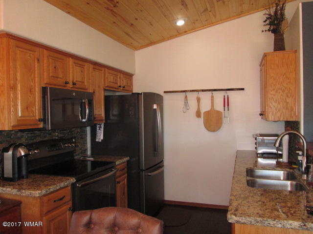 1891 North Bison Ridge Trail, Unit 12 Show Low, AZ 85901 - Photo 8 of 33