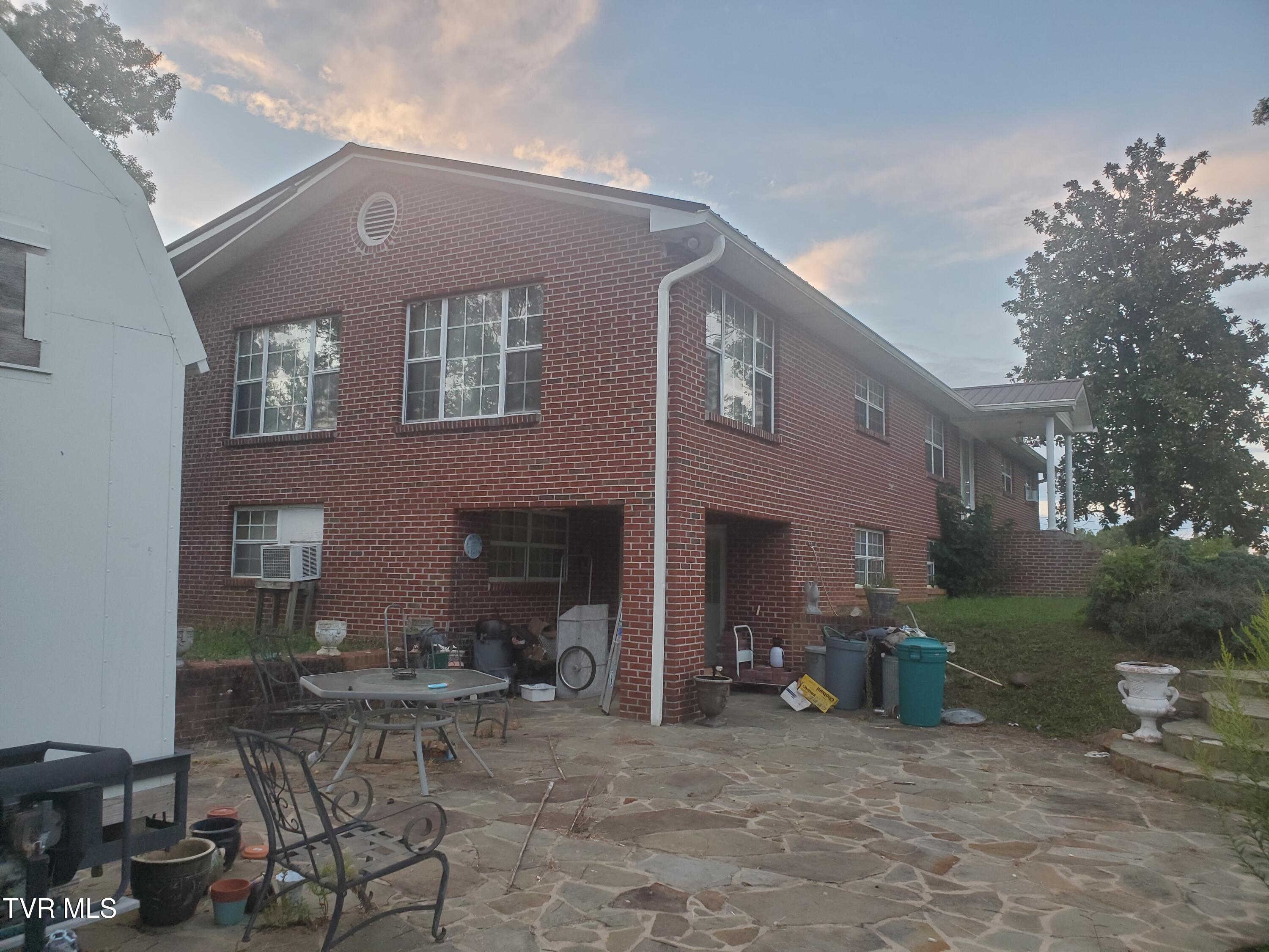 1865 Rheatown Road Chuckey, TN 37641 - Photo 4 of 11 20250901_195628