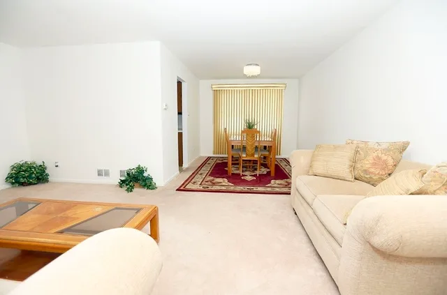 $249,900 | 6024 Aspen Lane, Matteson, IL 60443