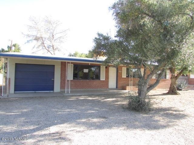 4432 East Bryn Mawr Road Tucson, AZ 85711 - Photo 1 of 40