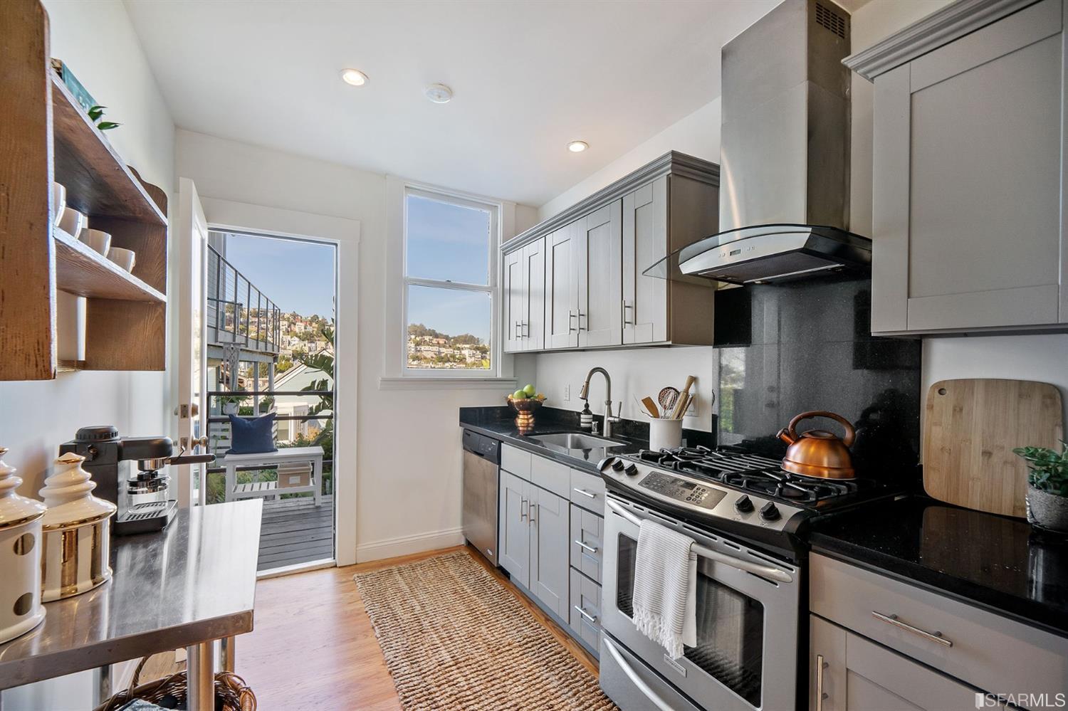 46 Eagle Street San Francisco, CA 94114 - Photo 5 of 30