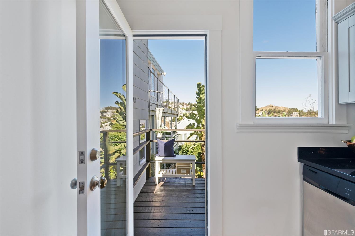 46 Eagle Street San Francisco, CA 94114 - Photo 9 of 30