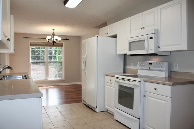 $1,850 | 289 Firetree Lane, West End, NC 27376